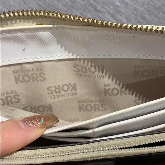 Real Michael Kors Walet - Picture 4 of 11